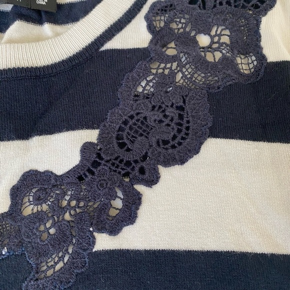 New York & Co. 7th Ave Design Studio Woman’s Blue and White Striped Sweater Sz L - Picture 6 of 12